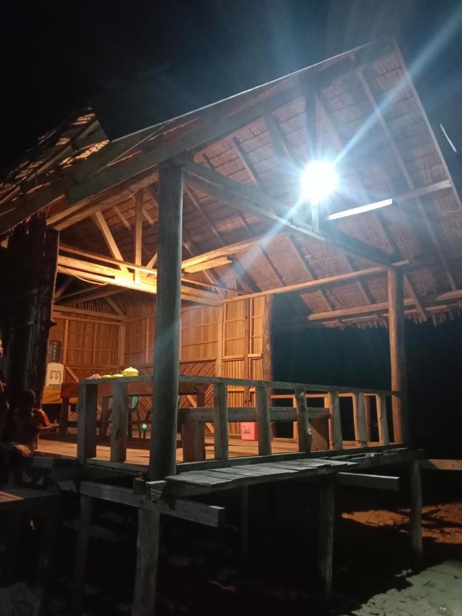 Amfriwen Homestay Yennanas Besir Екстериор снимка